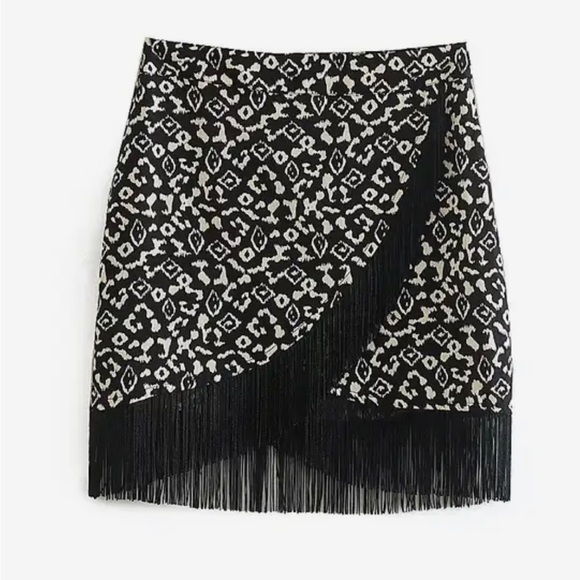 Fringed printed wrap skirt - Picture 2 of 6